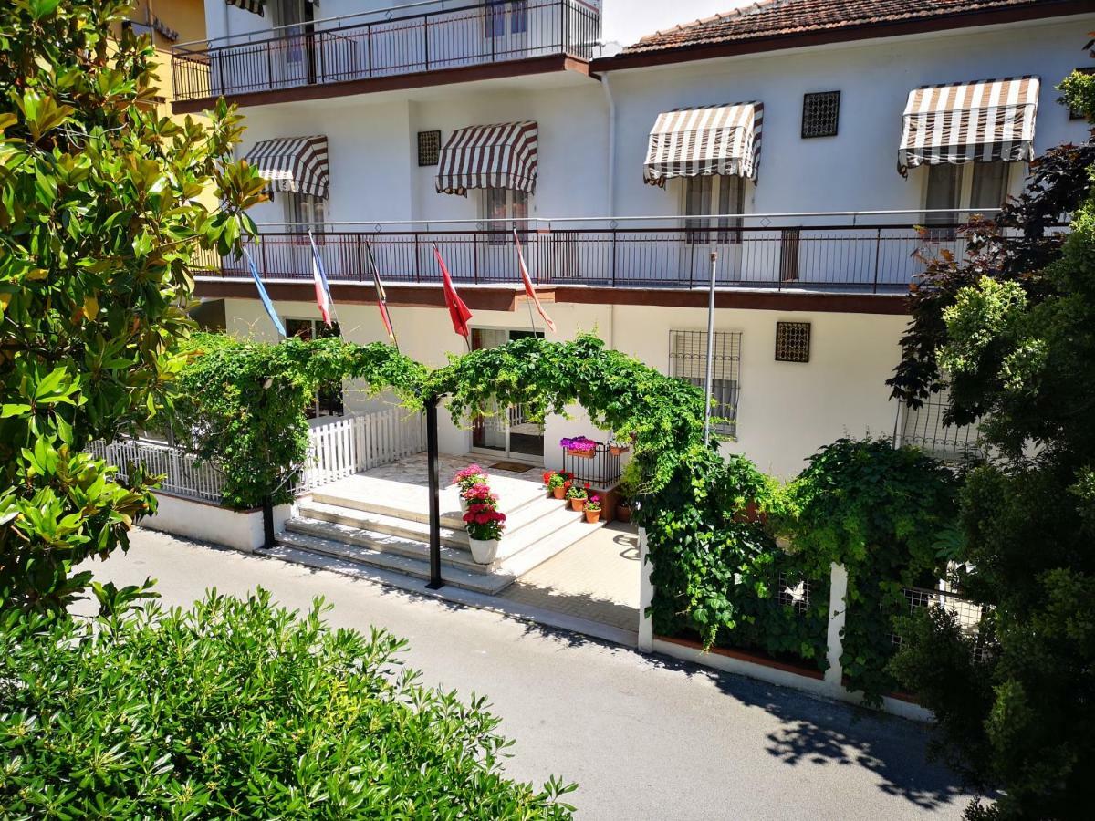 Villa Sorci Rimini Exterior photo